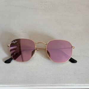 Ray-Ban Sunglasses with Gold Frame and Pink Lenses
